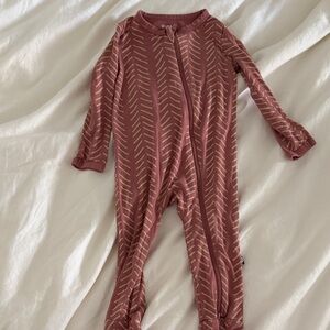 Kyte BABY Mauve Patterned Kids Romper One Piece